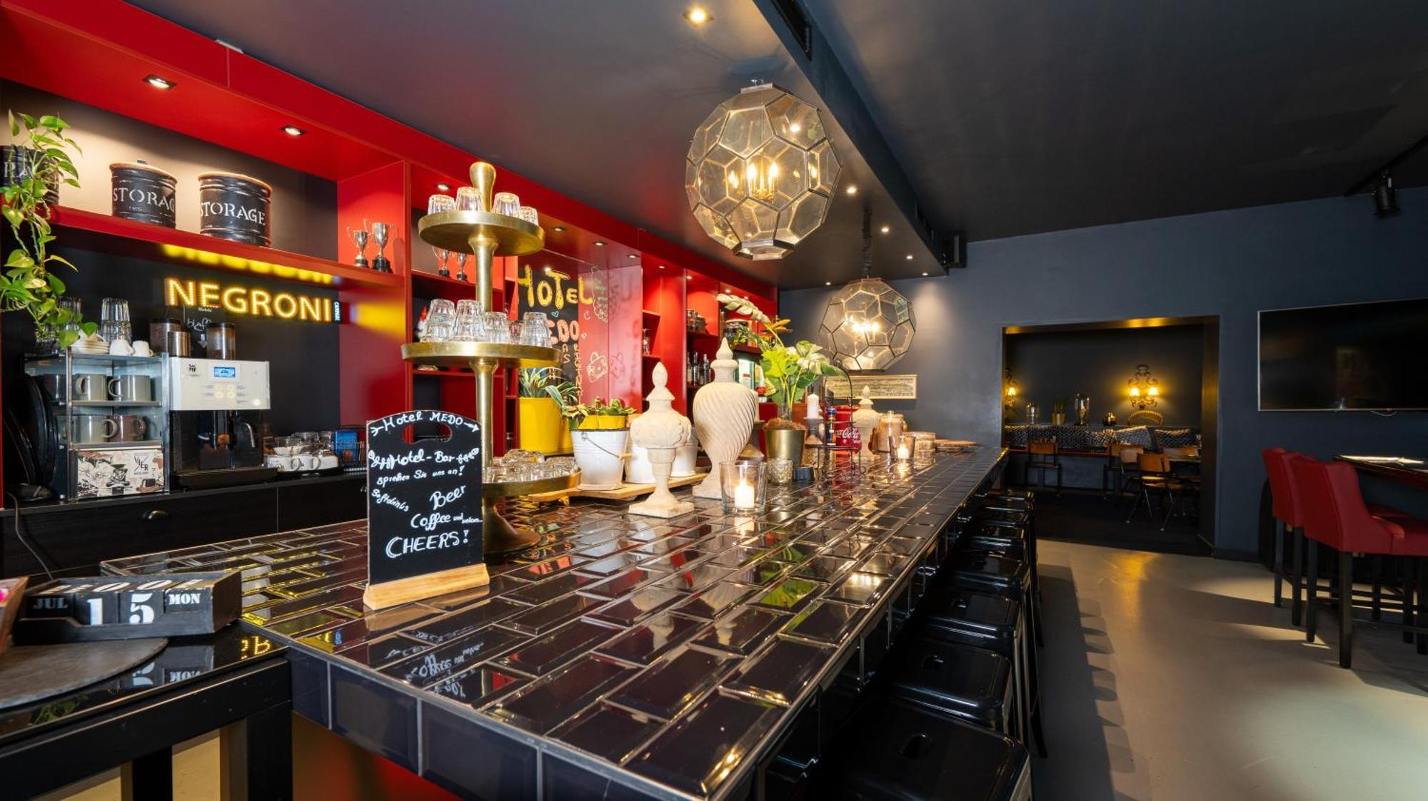 Hotel Medo Koeln Экстерьер фото