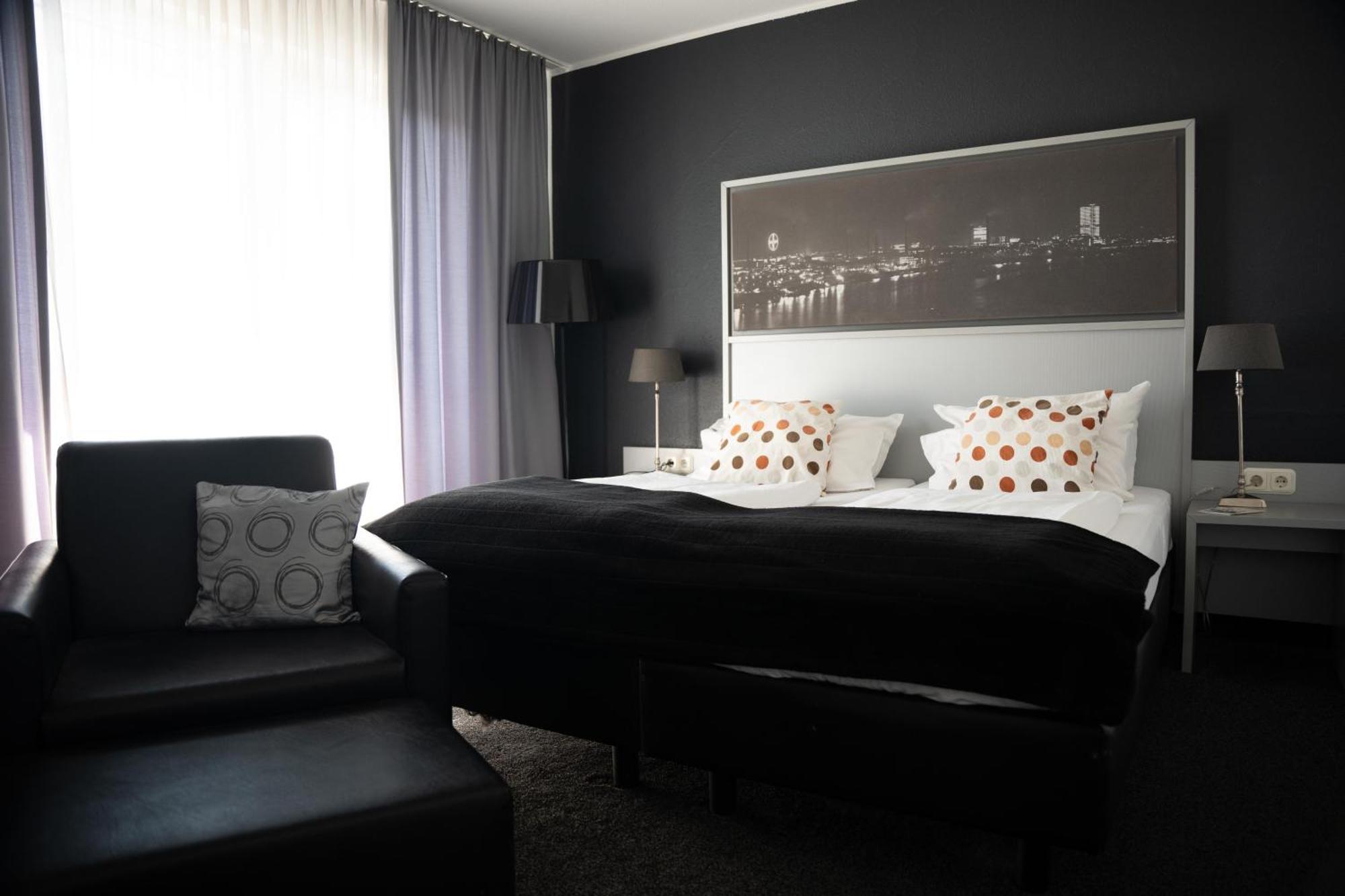 Hotel Medo Koeln Экстерьер фото