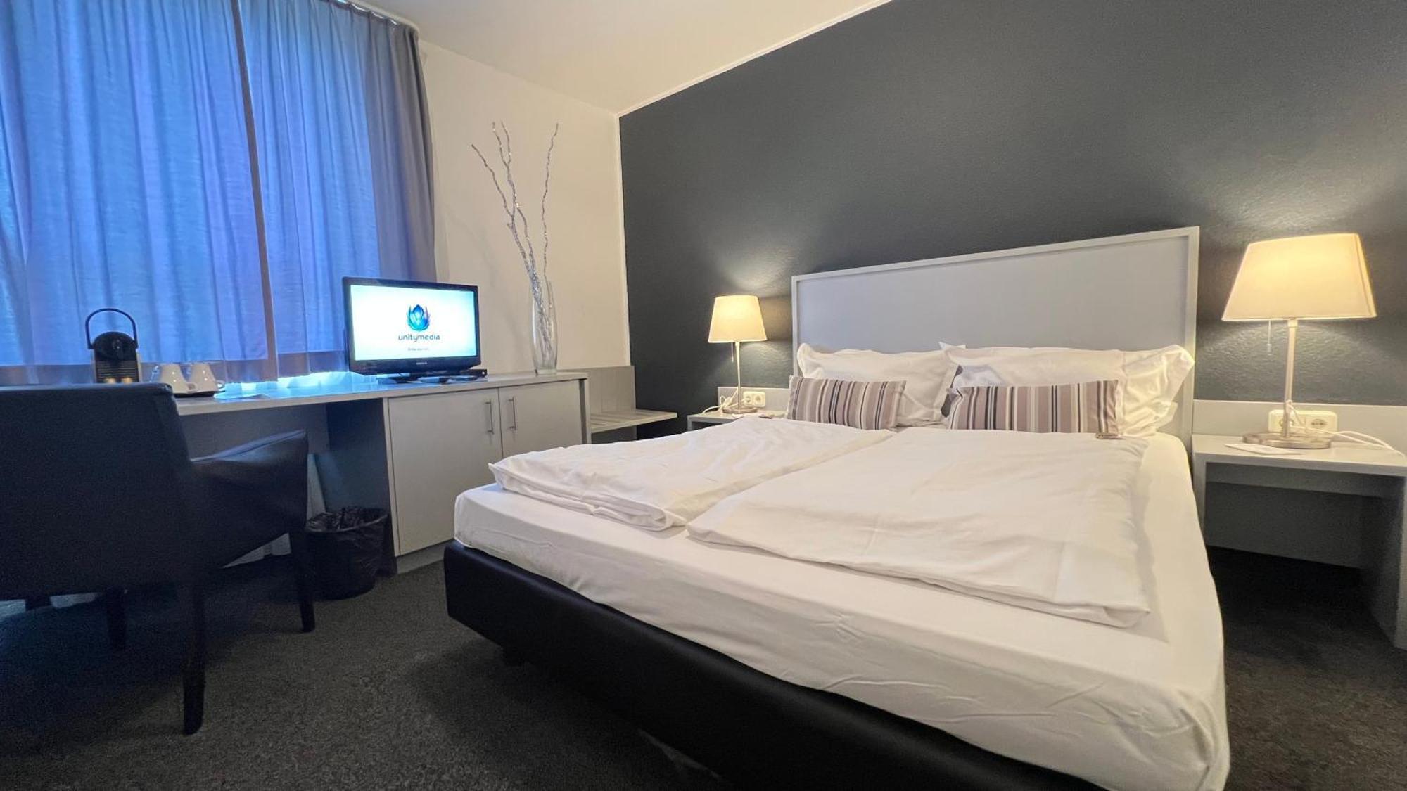 Hotel Medo Koeln Экстерьер фото